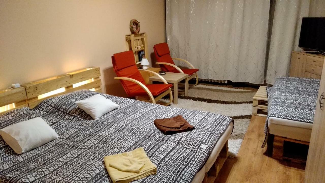 Gesztenyes Apartman Miskolc Exteriör bild