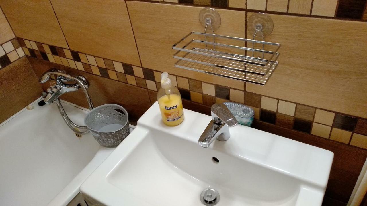 Gesztenyes Apartman Miskolc Exteriör bild